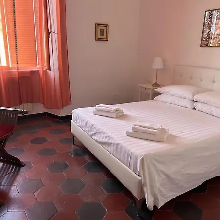 Domus Alexandra Apartment